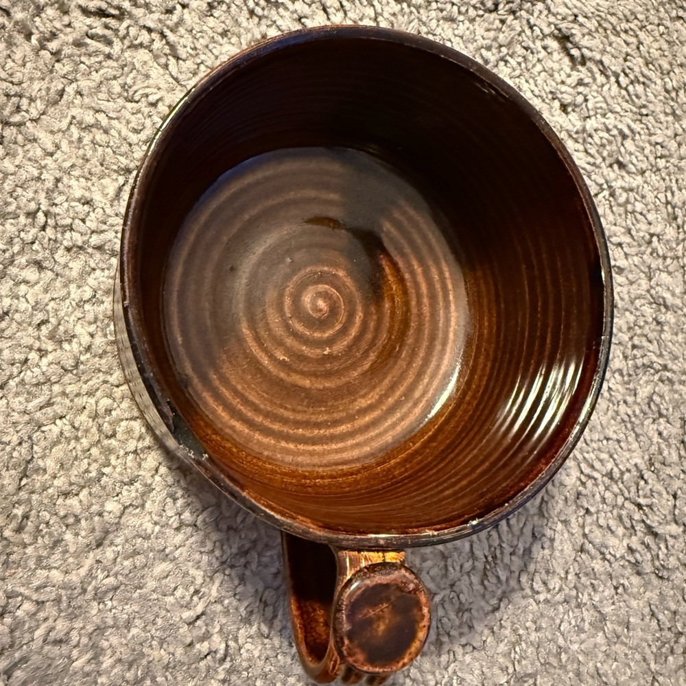 Brown Ribbed Ceramic Mug - Picture 2 of 4